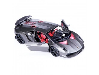 Masina model LAMBORGHINI SESTO ELEMENTO (metalic gri, 1:24)