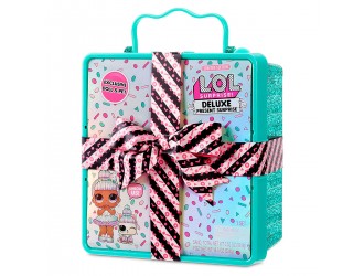 Set L.O.L. Surprise! Seria Present Surprise DEUXE Turcuaz cu papusa si animalut exclusiv