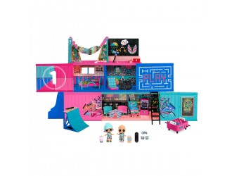 Set Casa Fashion Show House L.O.L. Surprise! cu 40 surprize si 2 papusi exclusive