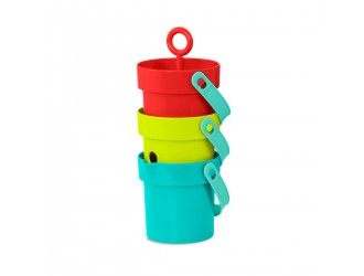 Set de joaca pentru nisip/apa/baie cu 3 Caldaruse Colorate Battat