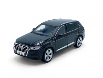 Macheta auto Audi Q7, 1:32, Black, directie activa roti fata, suspensii, lumini si sunet