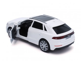Macheta auto Audi Q8, 1:36, White Mecanism pull-back, sincron