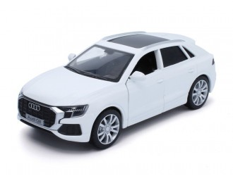 Macheta auto Audi Q8, 1:36, White Mecanism pull-back, sincron