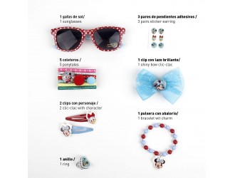 Set cu diverse accesorii pentru fetite in gentuta 14 buc. Minnie