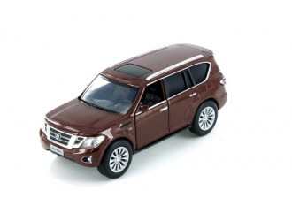 Macheta auto Nissan Patrol Y62, cafeniu, 1:36, mecanism pull-back, TAYUMO