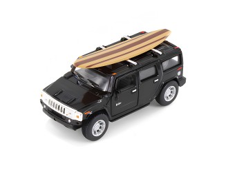 Macheta auto metalica 2005 Hummer H2 SUT cu placa de surf Kinsmart KT5097WS1, scara 1:40, cu usi care se deschid, Negru