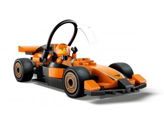 Set de constructie LEGO City 60442 Pilot F1 cu monopost McLaren, jucarie de construit