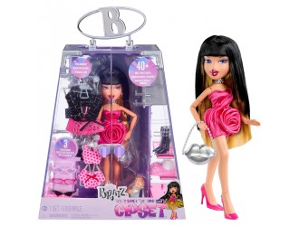 Papusa Bratz Fashion Wardrobe Dana cu accesorii