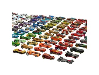 Masinuta Hot Wheels Basic Car 1:64, model aleator