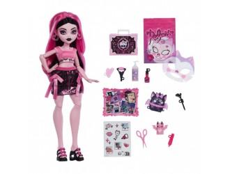 Set papusa Monster High Beauty Secrets Draculaura cu accesorii