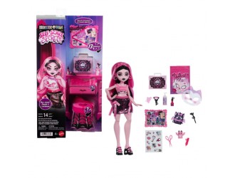 Set papusa Monster High Beauty Secrets Draculaura cu accesorii