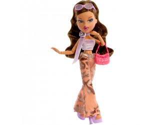Papusa de colectie Bratz 2001 Reimagined Yasmin cu accesorii