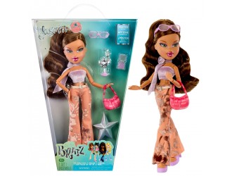 Papusa de colectie Bratz 2001 Reimagined Yasmin cu accesorii